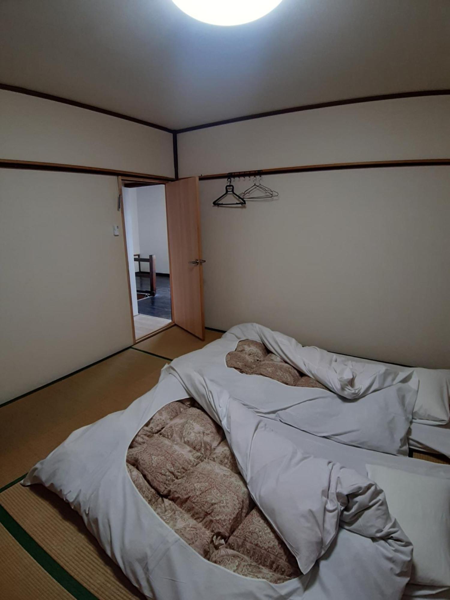 מטסומוטו Guest House Komoriya מראה חיצוני תמונה